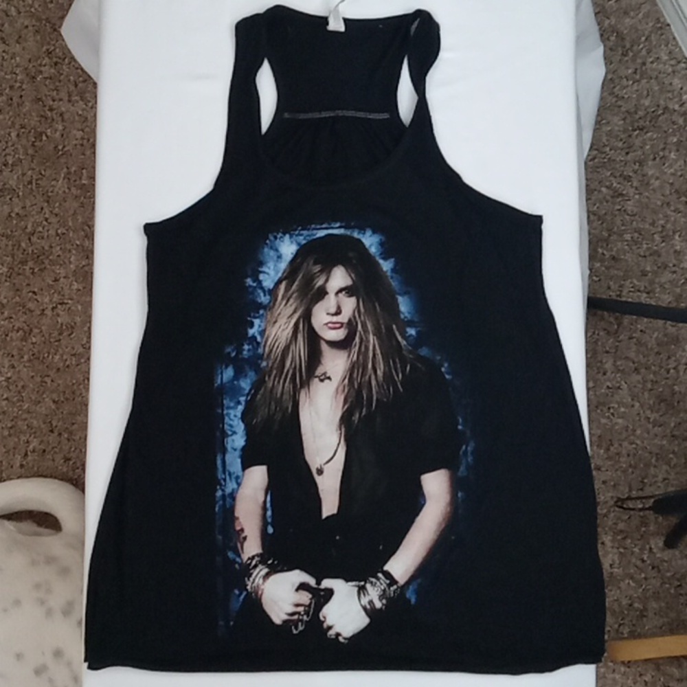 Sebastian Bach Tank
